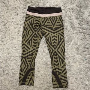 Lululemon cropped leggings